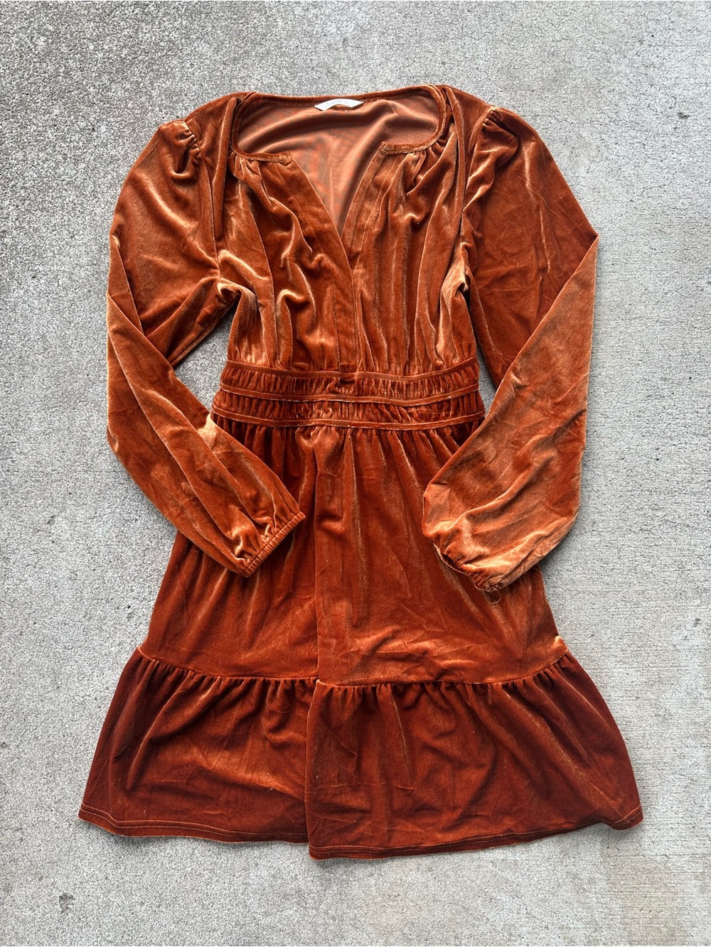 Simplee Orange Velvet Long Sleeve Tiered Mini Dress